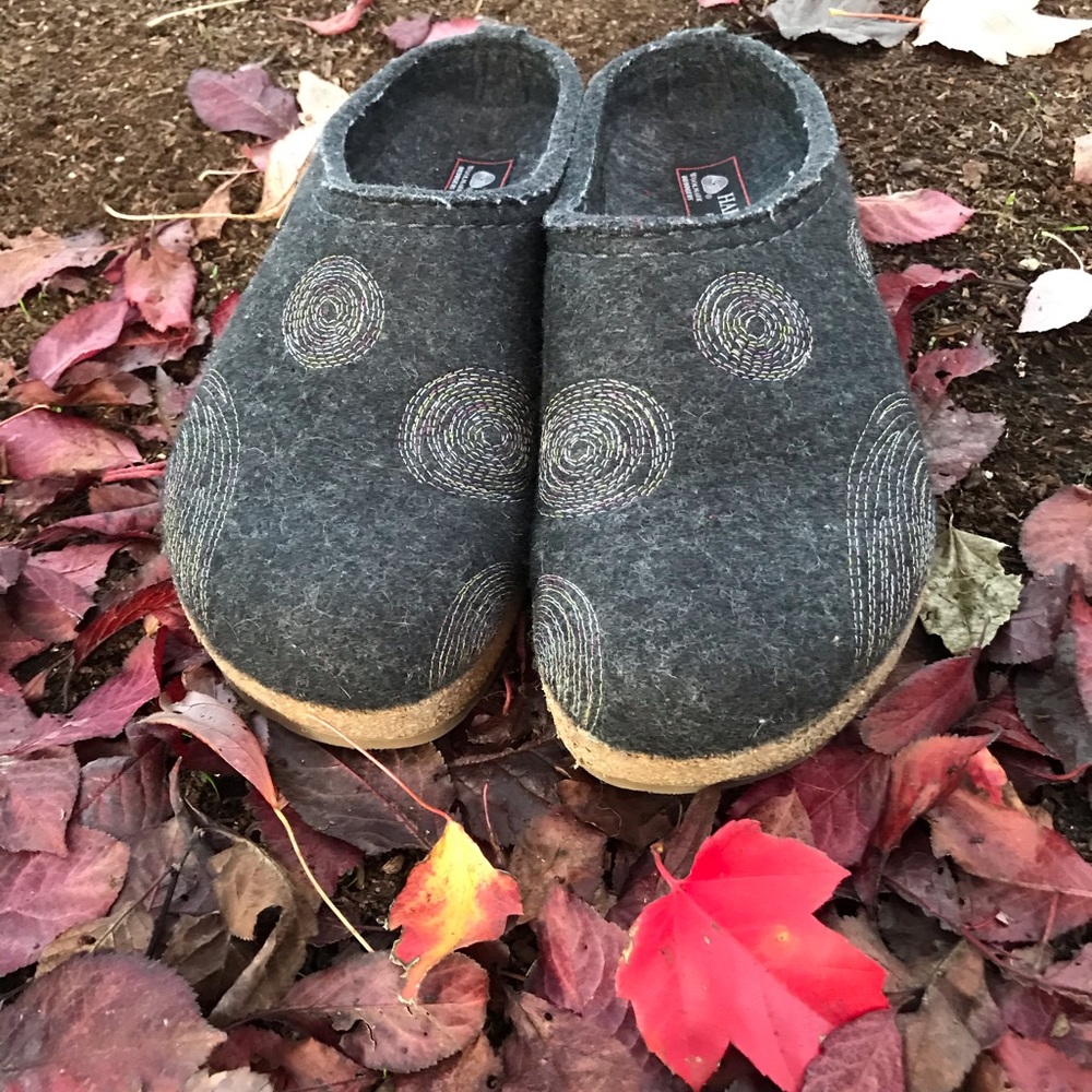 Size 38 Haflinger Wool Clogs